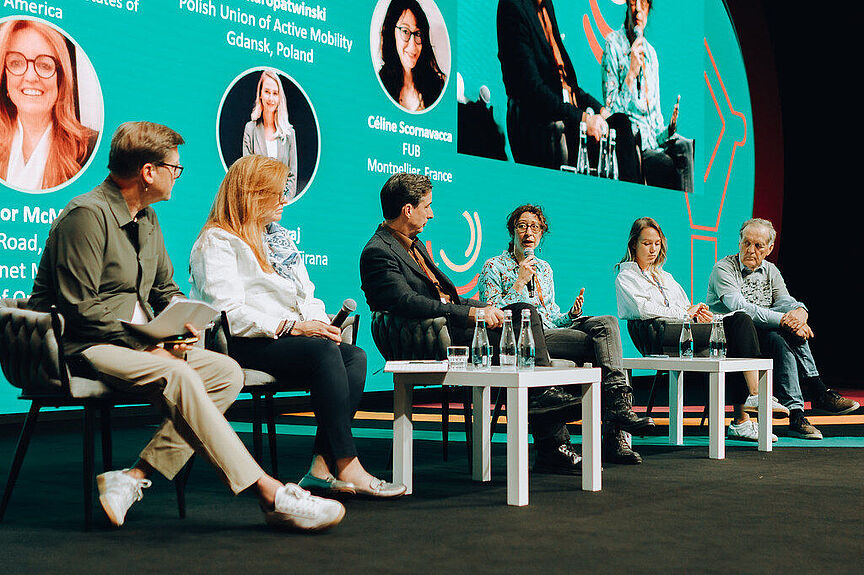 Velo-city Rimini Eine Podiumsdiskussion auf der Velo-city 2025.
